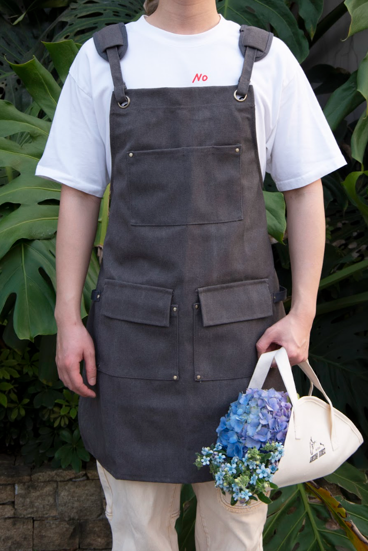 Multi-Pocket Gardening Utility Apron - Grey