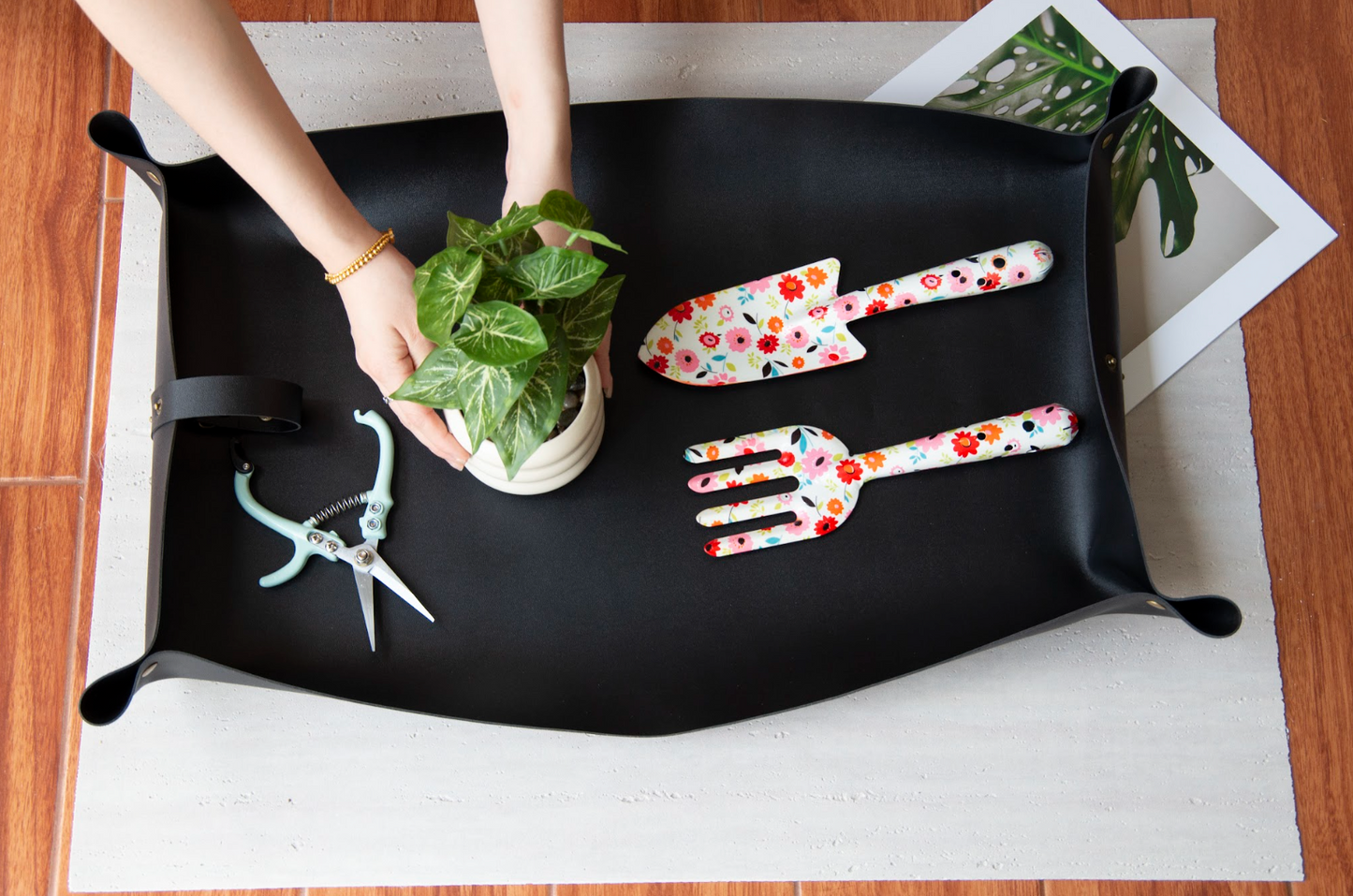 PU Leather Plant Repotting Mat Waterproof Transplanting Mat - Black