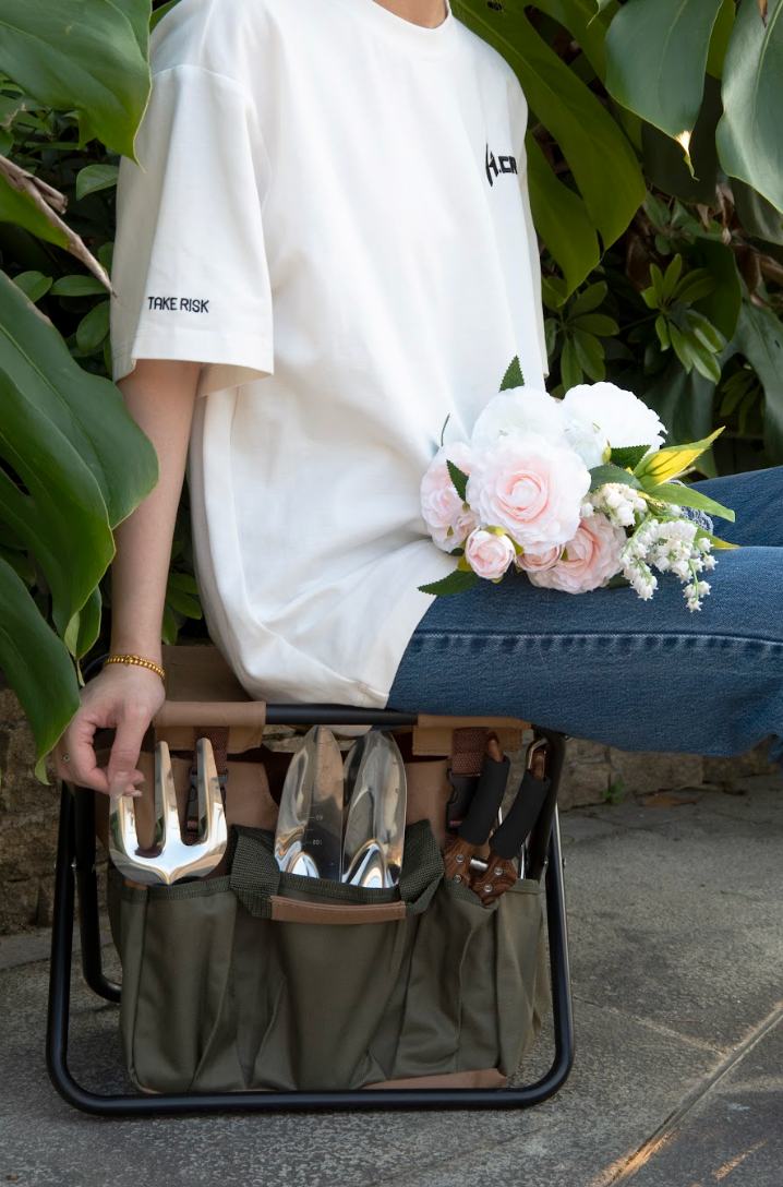 Gardener Folding Seat with Tools, Garden Stool with Detachable Storage Tote Bag