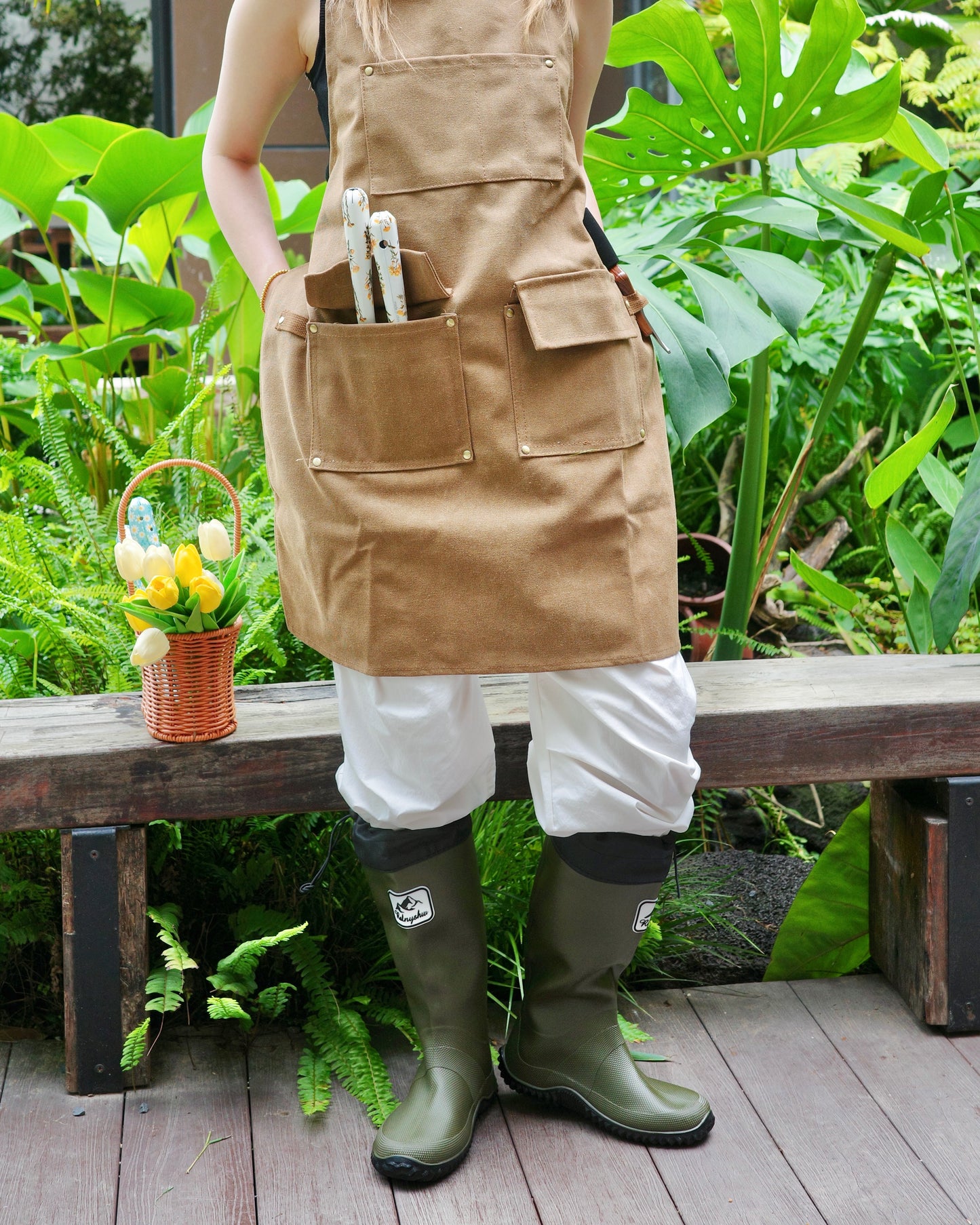 Multi-Pocket Garden Utility Apron - Camel