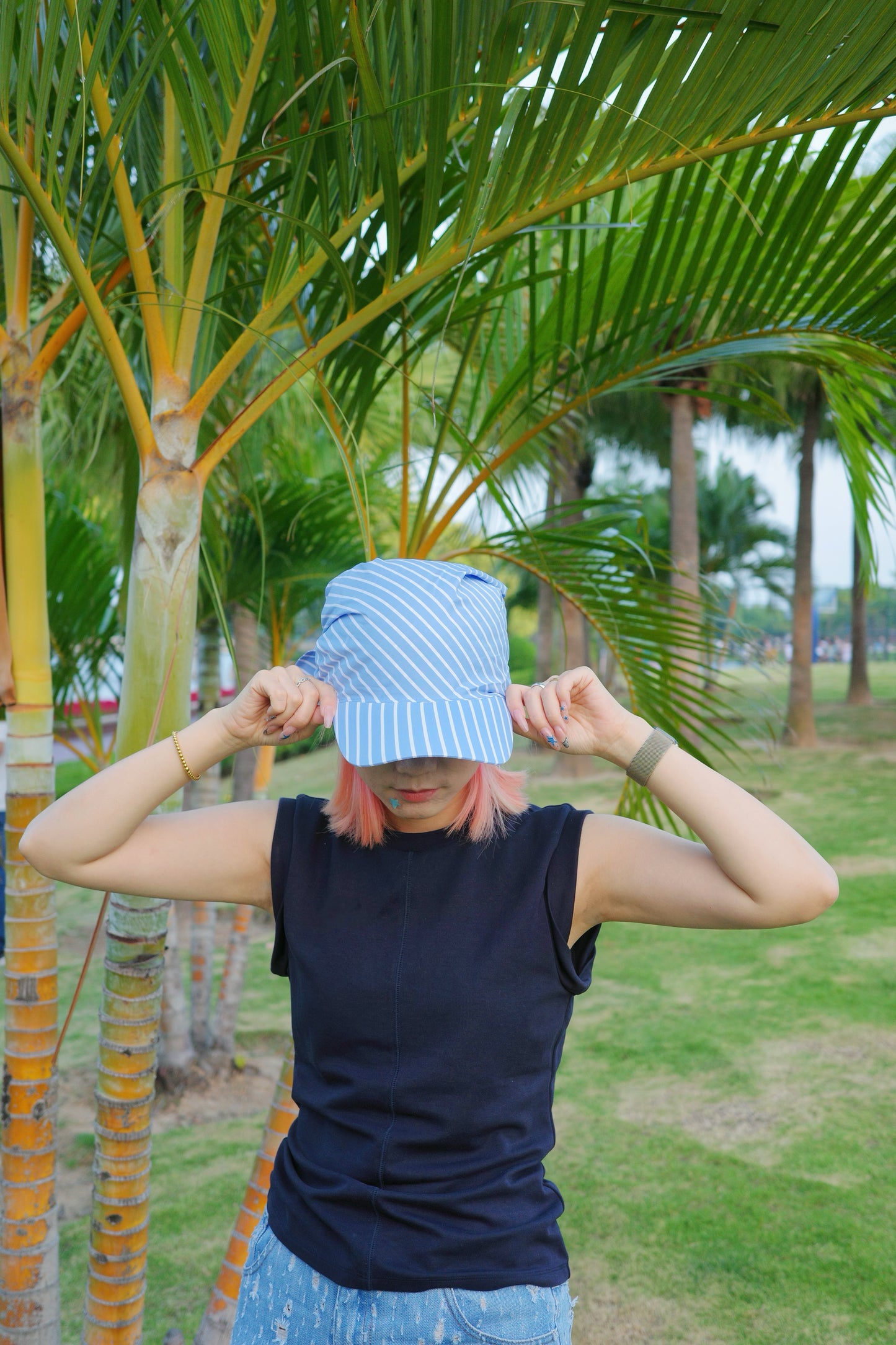 Wide Brim Garden Hat ( Ocean Breeze Stripe )