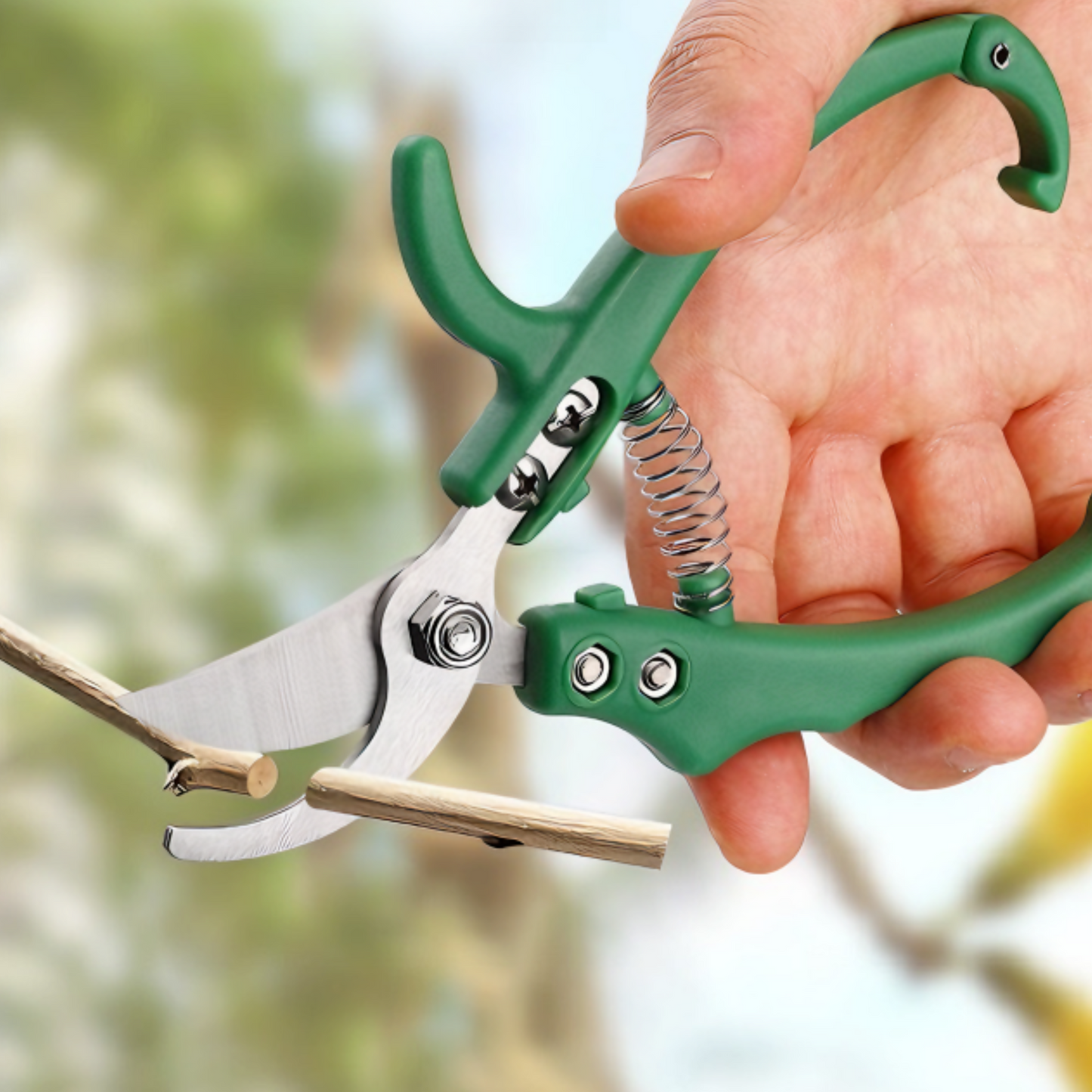Green Garden Pruning Shears