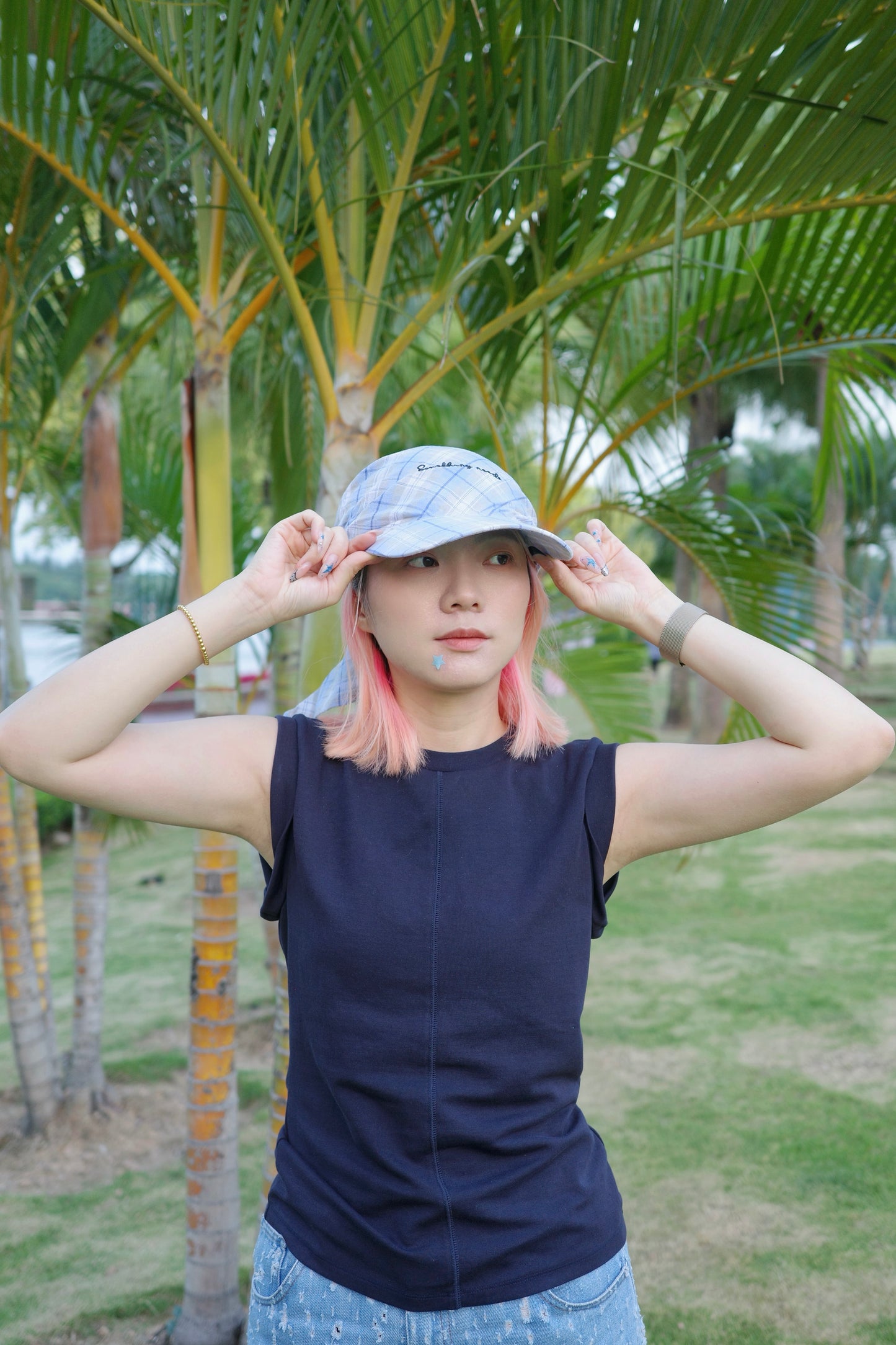 Wide Brim Garden Hat ( Skyline Blue Plaid )