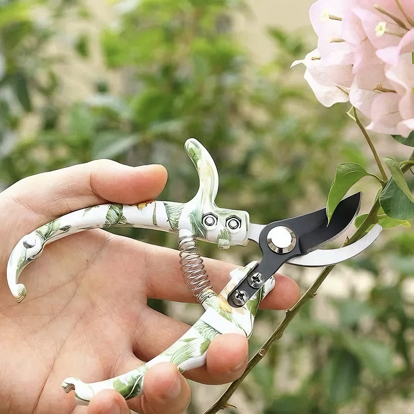 Garden Floral Print Pruning Shears